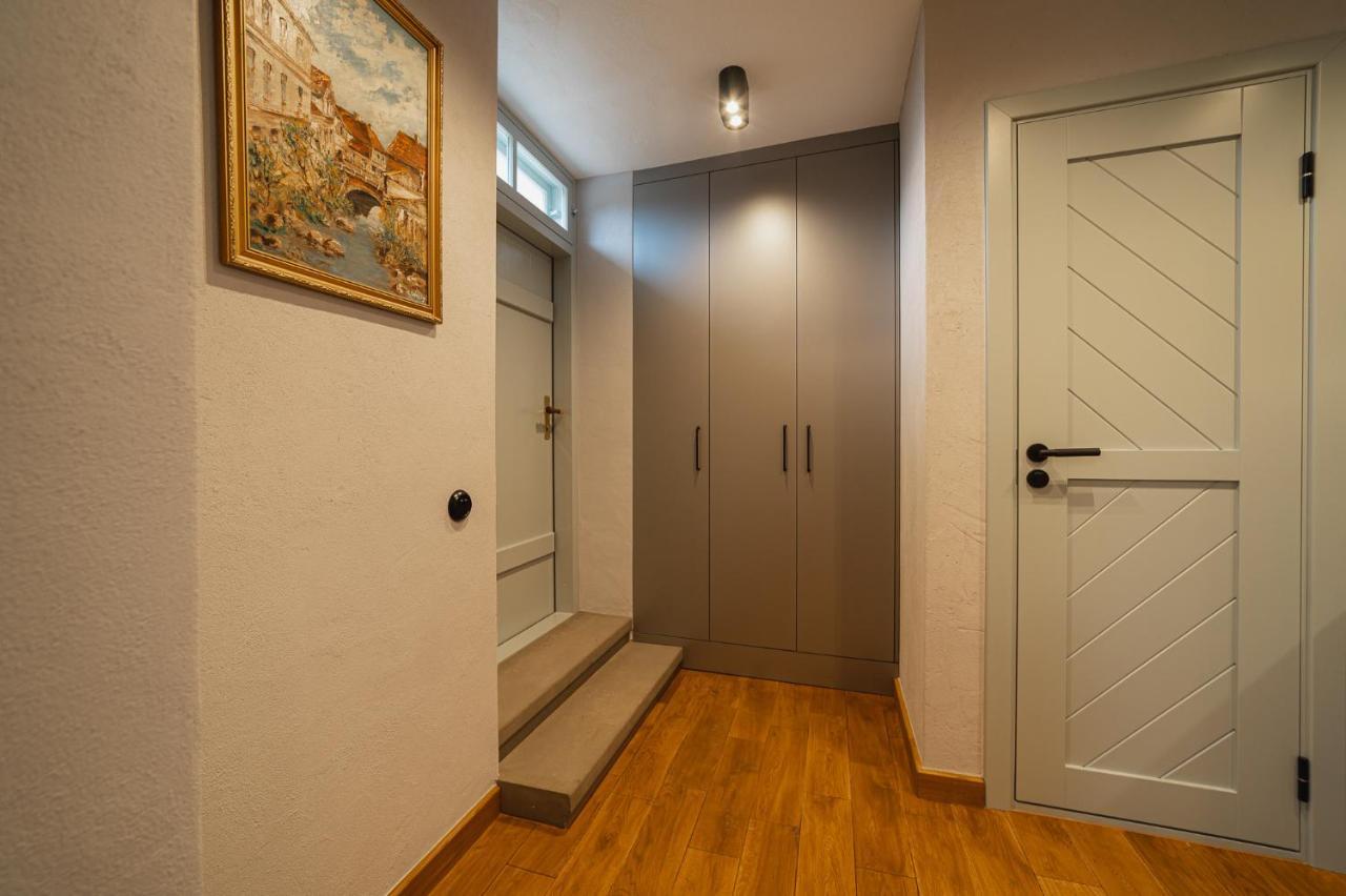 Raina Ielas Apartamenti R5 Кулдига Экстерьер фото